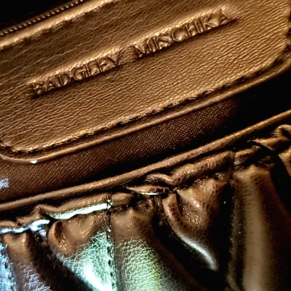 NEW: BADGLEY MISHKA QUILTED CROSSBODY BAG - Picture 6 of 13